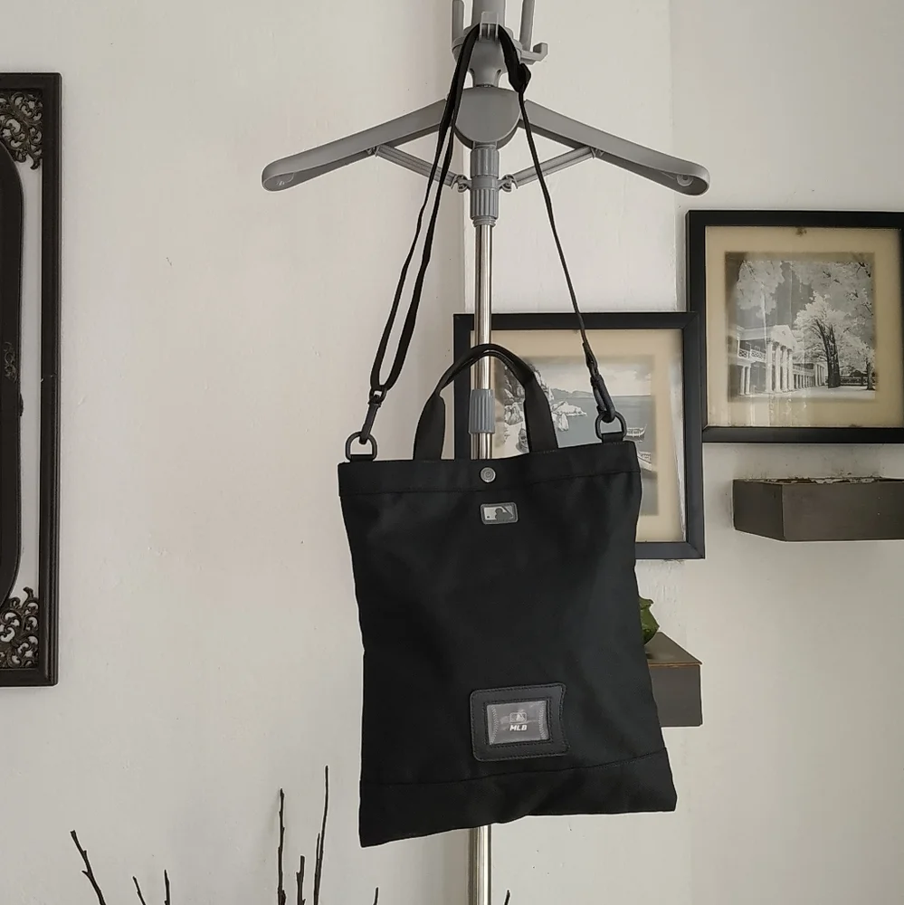 MLB Nylon Crossbody Tote bag - Picture 8 of 17